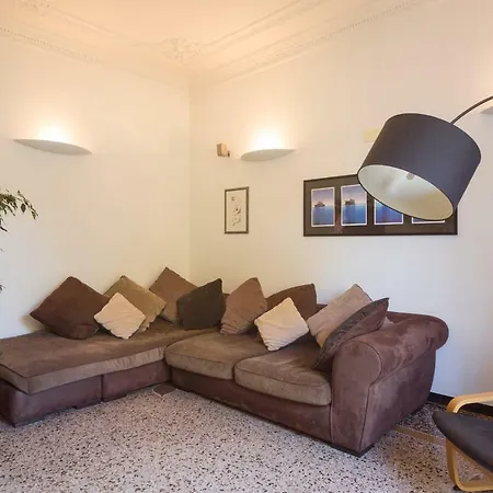 Apartment A Beautiful House In