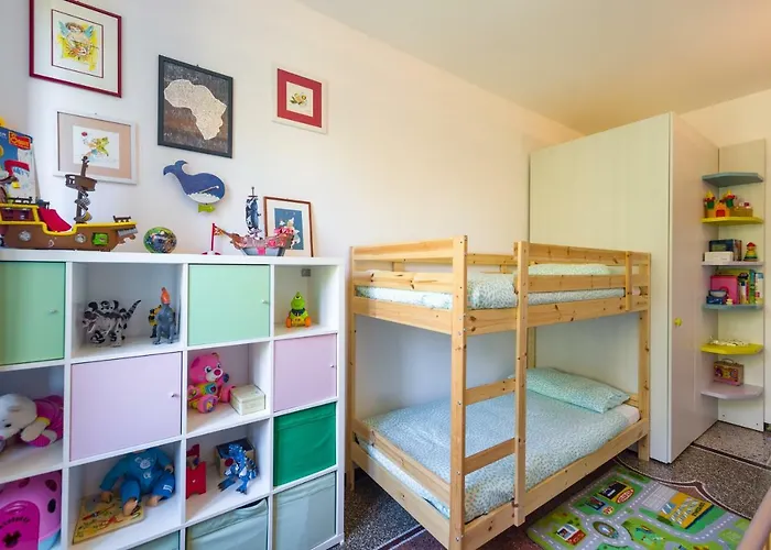 Apartament A Beautiful House In *